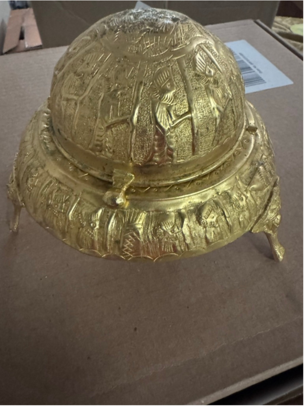 Unbranded Gold Embossed Decor One Size